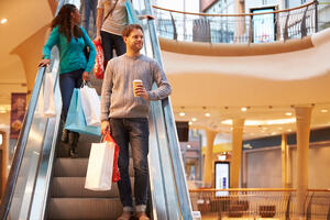 Retailers_Using_Selfie_Promotions_2